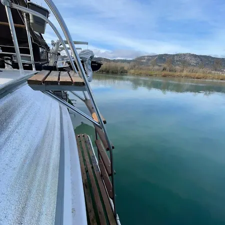 Evasion Romantique Sur Le Rhone