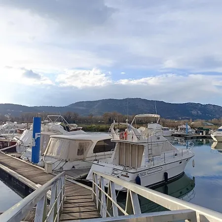 Evasion Romantique Sur Le Rhone Valence (Drome)