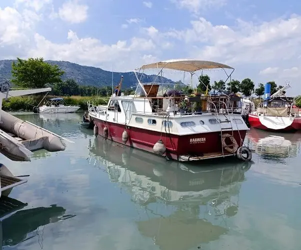 Evasion Romantique Sur Le Rhone Botel Valence (Drome)